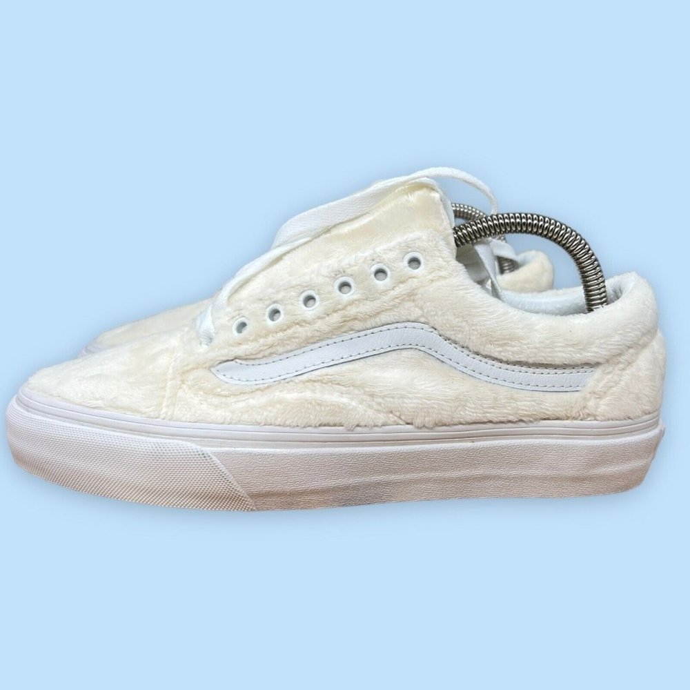 Vans Shoes Women's 10  Men 8.5‎ Old Skool Sherpa Fleece Athletic Skate Casual